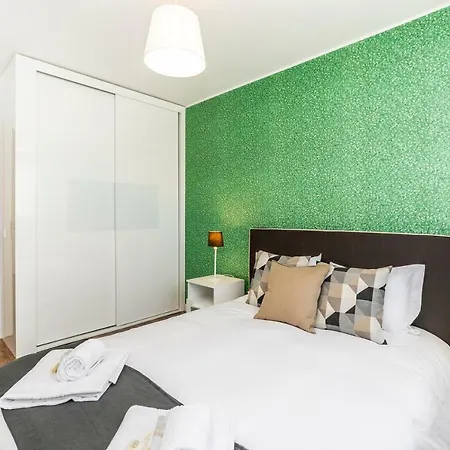 Each - House Lisbon Tejo Apartment Sacavem